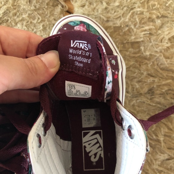 Vans - Picture 4 of 6